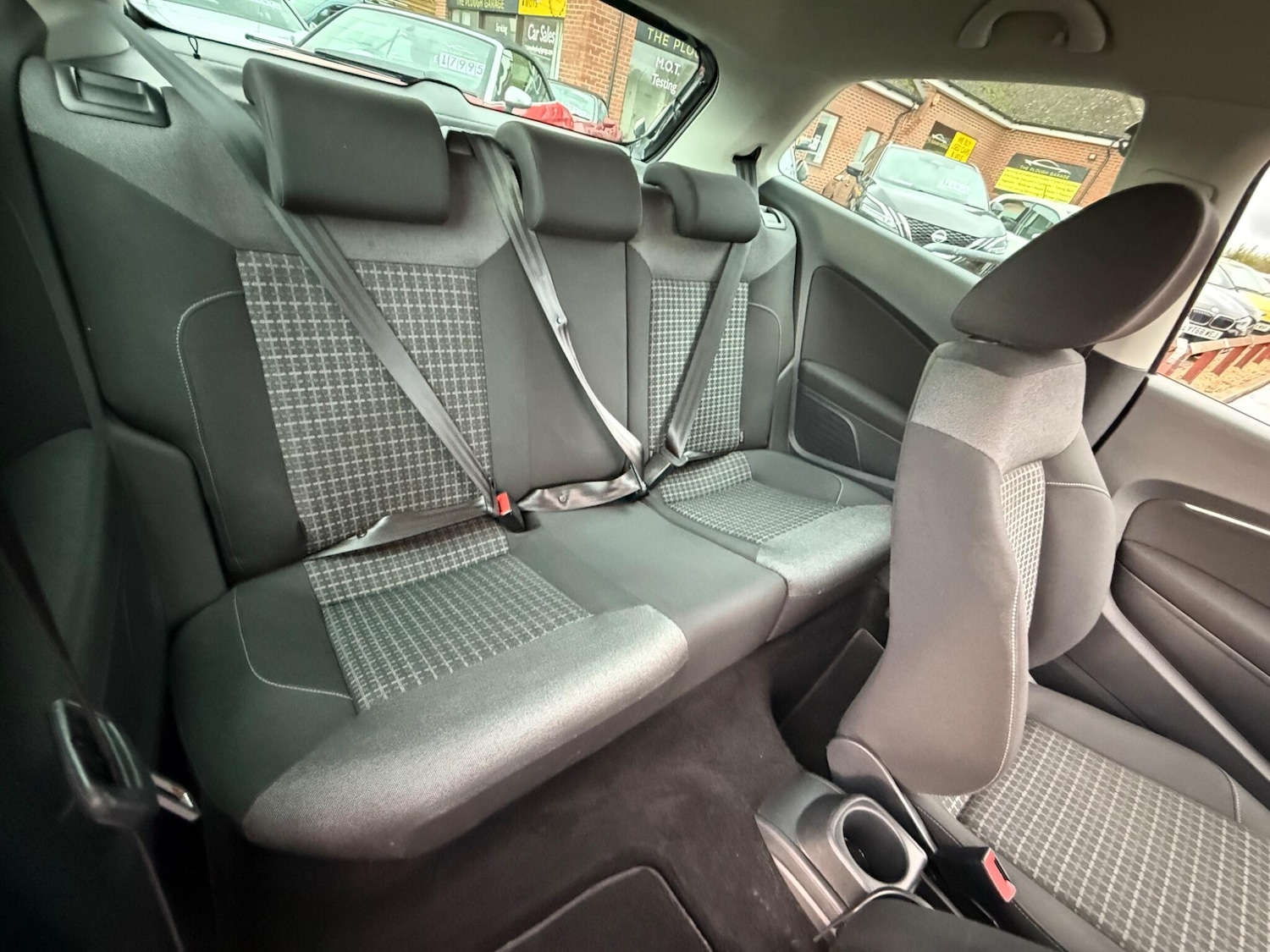 Used Volkswagen Polo 2017 for sale - 76714183: Photo 17