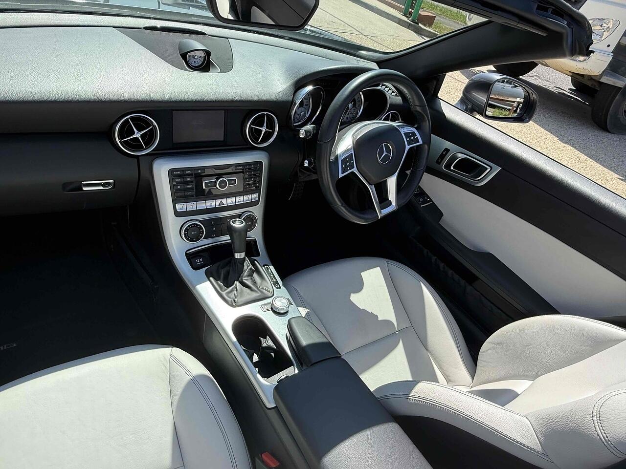 Used Mercedes-Benz SLK 2015 for sale - 76240078: Photo 18
