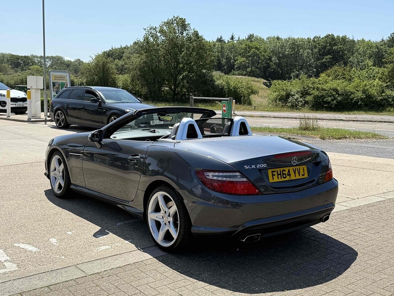 Used Mercedes-Benz SLK 2015 for sale - 76240078: Photo 4