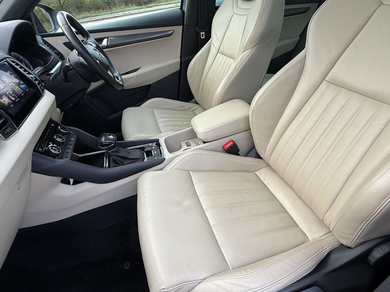 Used Skoda Karoq 2021 for sale - 76644632: Photo 27