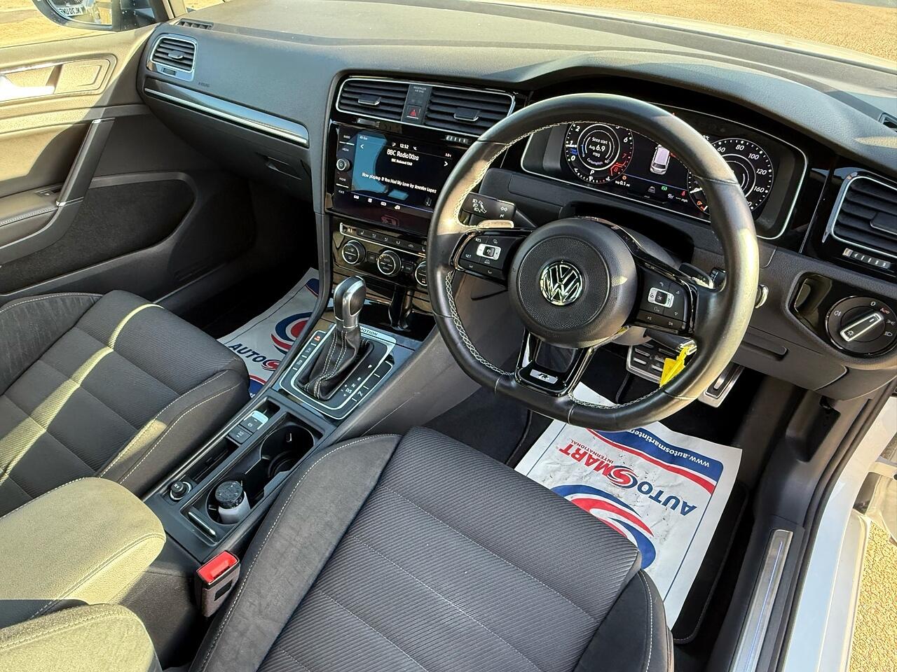 Used Volkswagen Golf 2017 for sale - 77081290: Photo 24