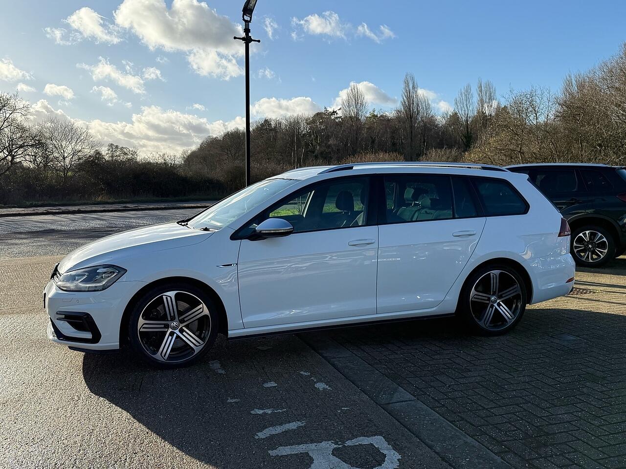 Used Volkswagen Golf 2017 for sale - 77081290: Photo 8