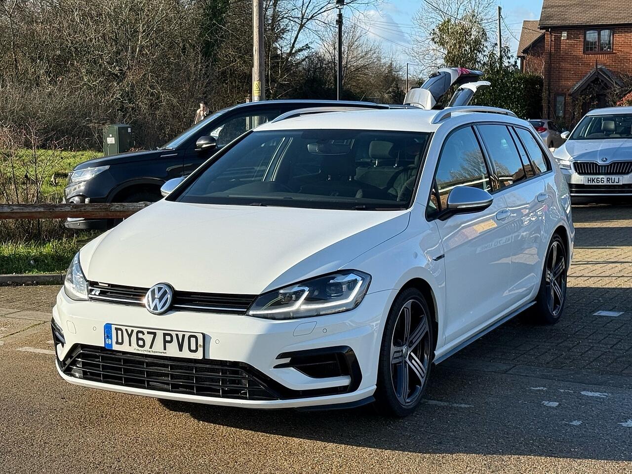 Used Volkswagen Golf 2017 for sale - 77081290: Photo 9