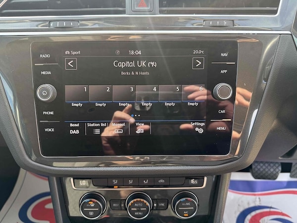 Used Volkswagen Tiguan 2018 for sale - 76240100: Photo 18