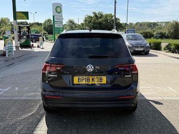 Used Volkswagen Tiguan 2018 for sale - 76240100: Photo 4