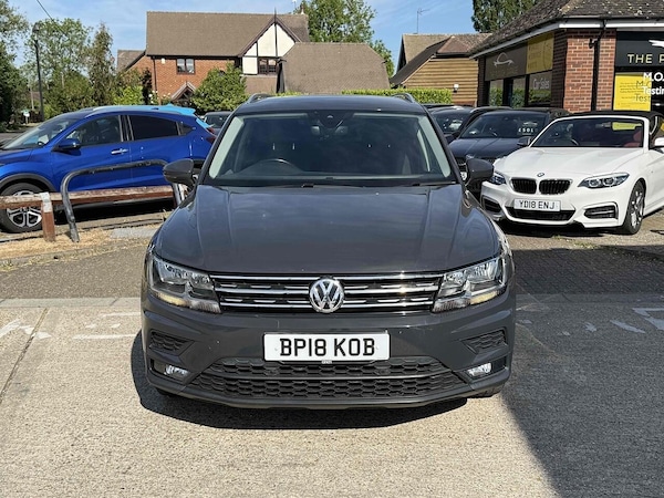 Used Volkswagen Tiguan 2018 for sale - 76240100: Photo 8