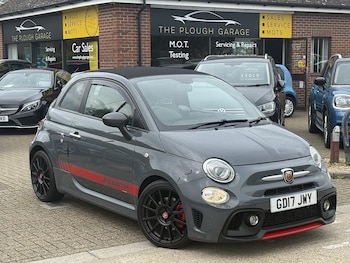 Used Abarth 695 2017 for sale - 76991095: Photo