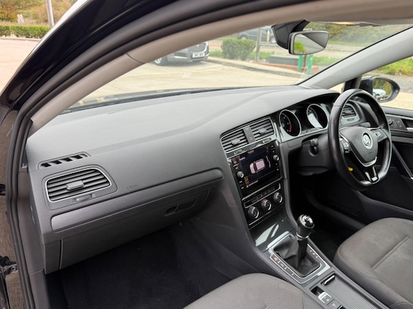 Used Volkswagen Golf 2019 for sale - 76307901: Photo 20