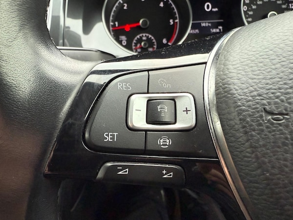 Used Volkswagen Golf 2019 for sale - 76307901: Photo 29