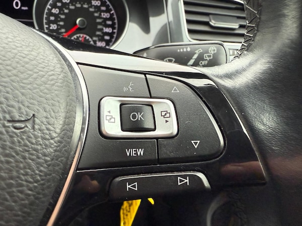 Used Volkswagen Golf 2019 for sale - 76307901: Photo 30