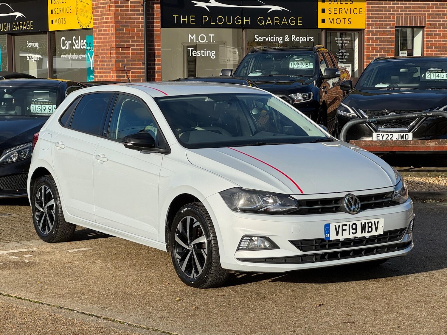 Used Volkswagen Polo for sale - 77174930: Photo 2