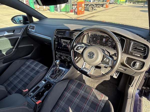 Used Volkswagen Golf 2017 for sale - 76020617: Photo 23