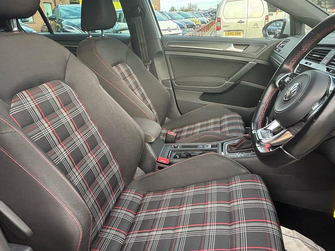 Used Volkswagen Golf 2018 for sale - 76832581: Photo 10