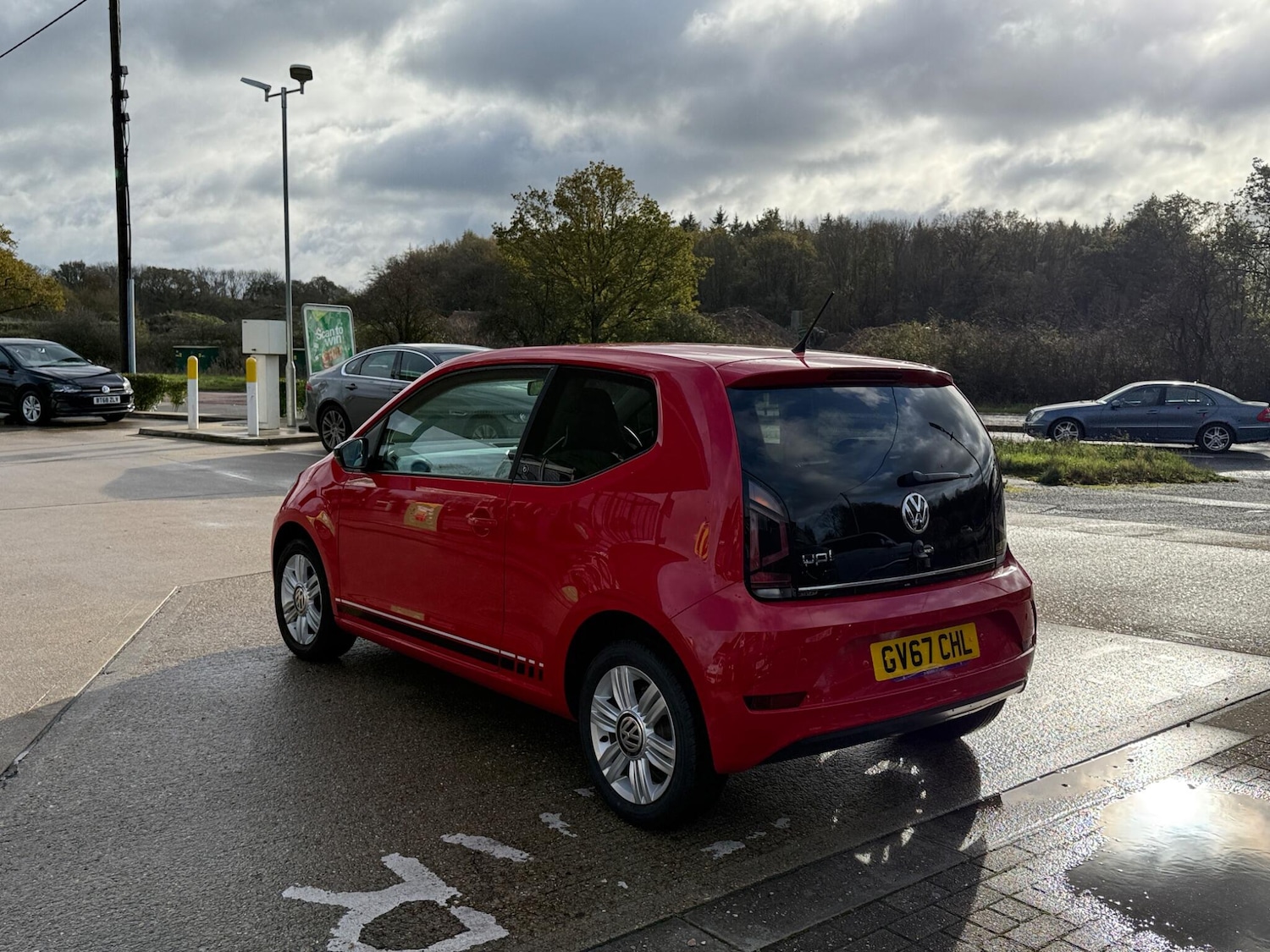 Used Volkswagen up! 2017 for sale - 76633353: Photo 6