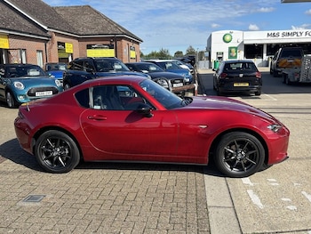 Used Mazda MX-5 RF 2017 for sale - 76072292: Photo 2