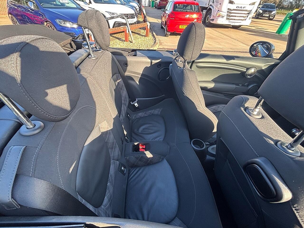 Used MINI Convertible 2019 for sale - 77053943: Photo 10