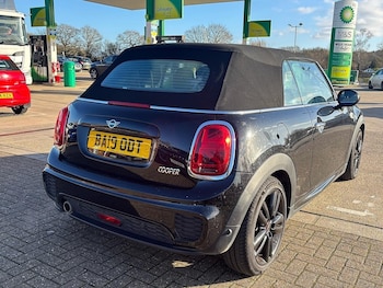 Used MINI Convertible 2019 for sale - 77053943: Photo