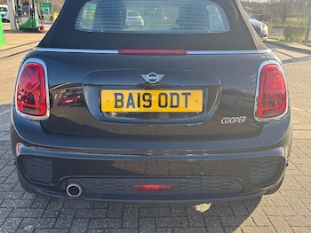 Used MINI Convertible 2019 for sale - 77053943: Photo