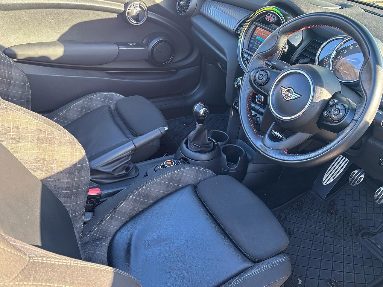 Used MINI Convertible 2019 for sale - 77053943: Photo 8