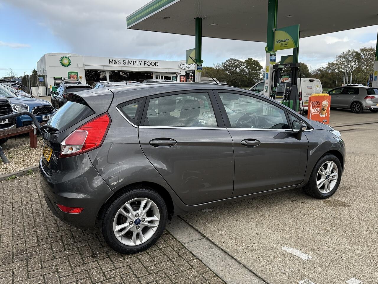 Used Ford Fiesta 2017 for sale - 76377876: Photo 11