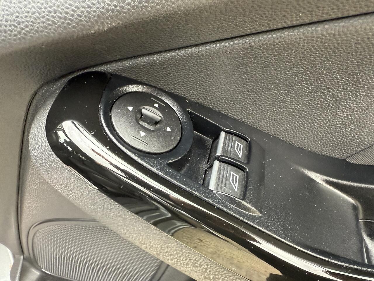 Used Ford Fiesta 2017 for sale - 76377876: Photo 26