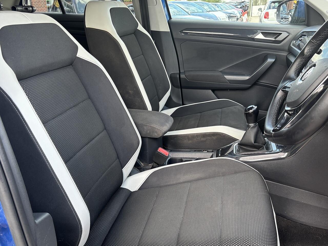 Used Volkswagen T-Roc 2018 for sale - 75883900: Photo 6