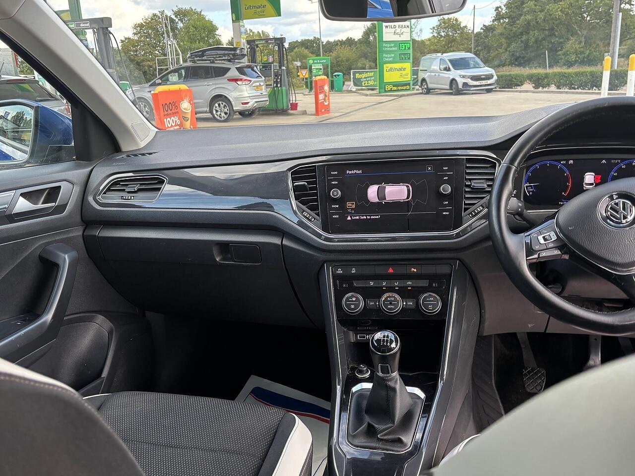 Used Volkswagen T-Roc 2018 for sale - 75883900: Photo 8