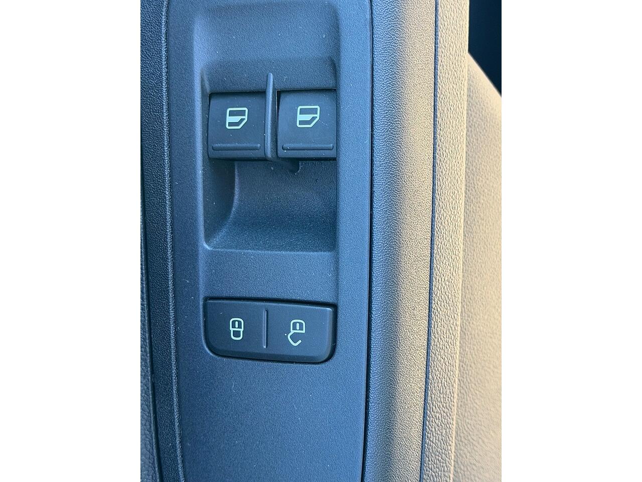 Used Volkswagen up! 2017 for sale - 77229665: Photo 18