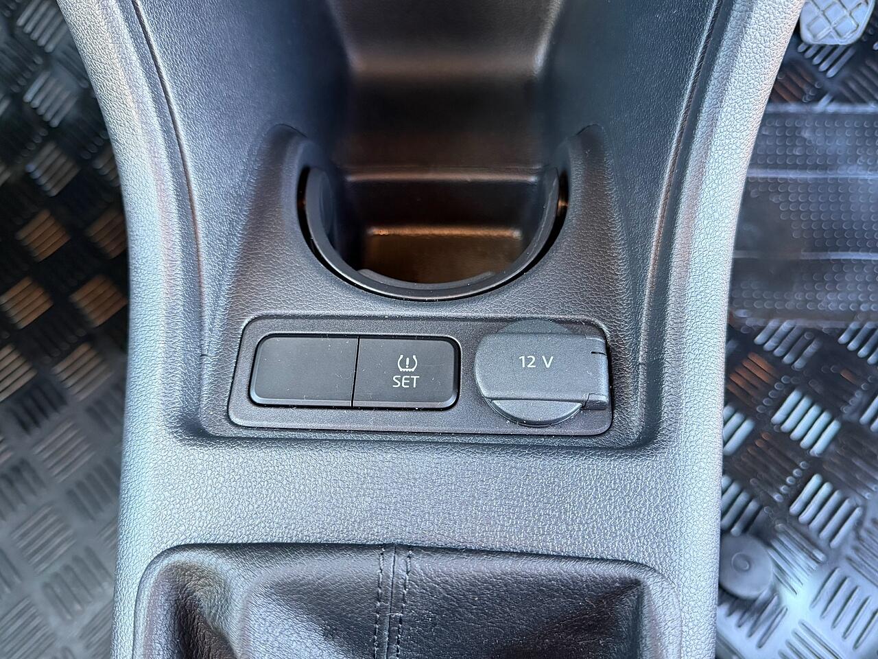 Used Volkswagen up! 2017 for sale - 77229665: Photo 21