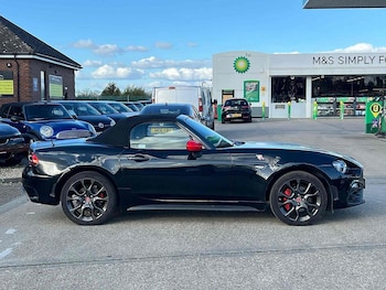 Used Abarth 124 Spider 2016 for sale - 75883226: Photo
