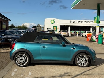 Used MINI Convertible 2016 for sale - 75883419: Photo