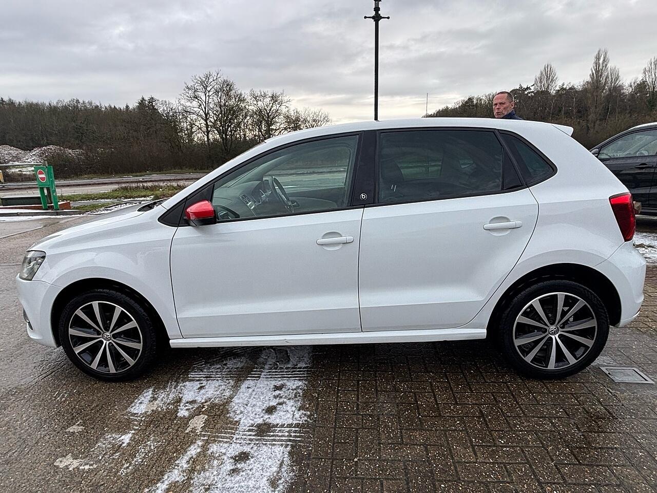 Used Volkswagen Polo 2017 for sale - 77155700: Photo 7