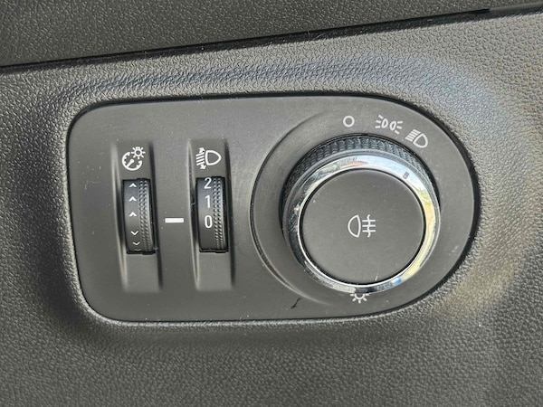 Used Vauxhall ADAM 2016 for sale - 75884314: Photo 42