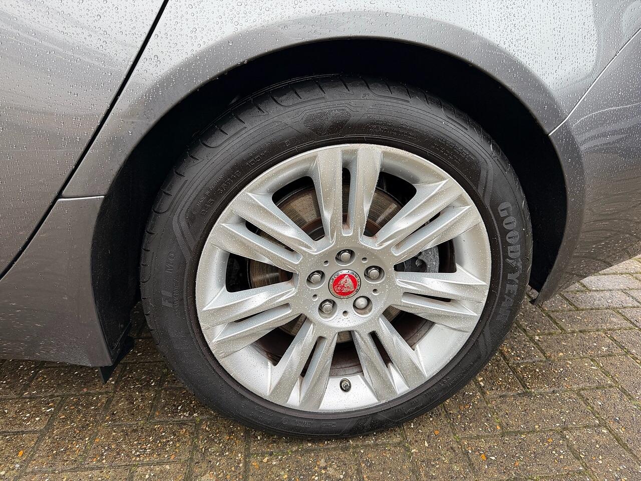 Used Jaguar XF 2017 for sale - 77174932: Photo 11