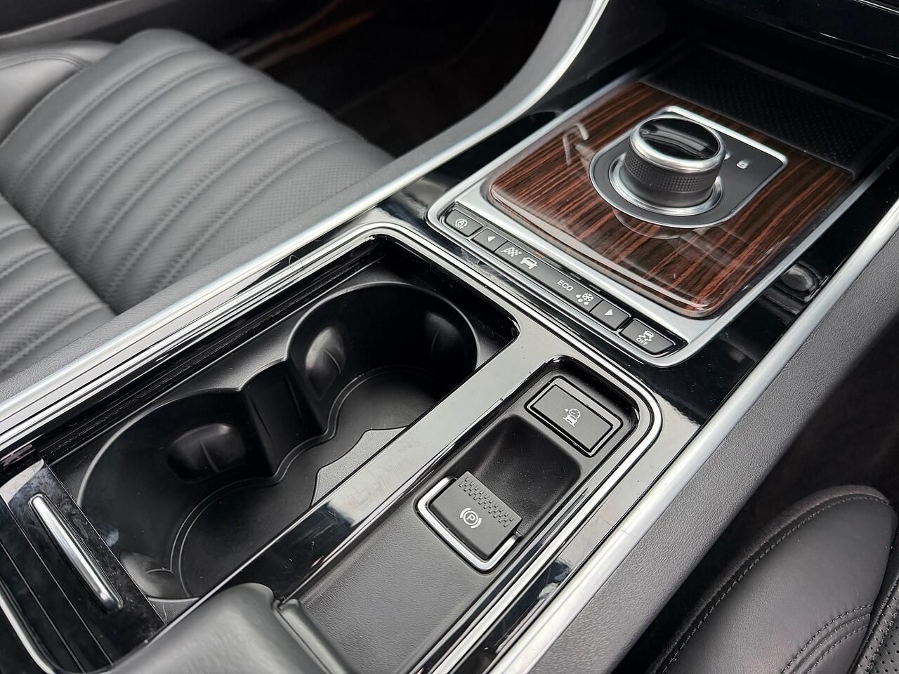 Used Jaguar XF 2017 for sale - 77174932: Photo 16