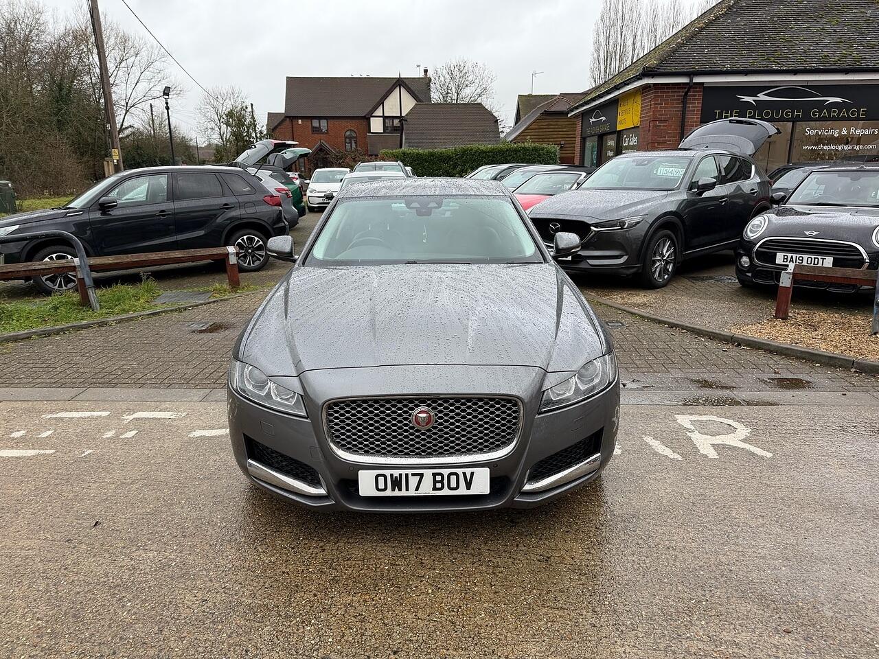 Used Jaguar XF 2017 for sale - 77174932: Photo 2