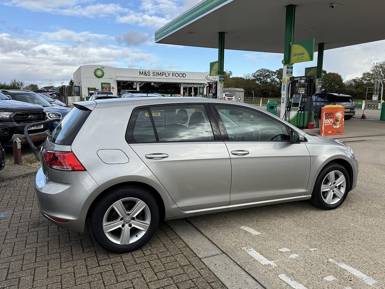 Used Volkswagen Golf 2015 for sale - 76377319: Photo 20