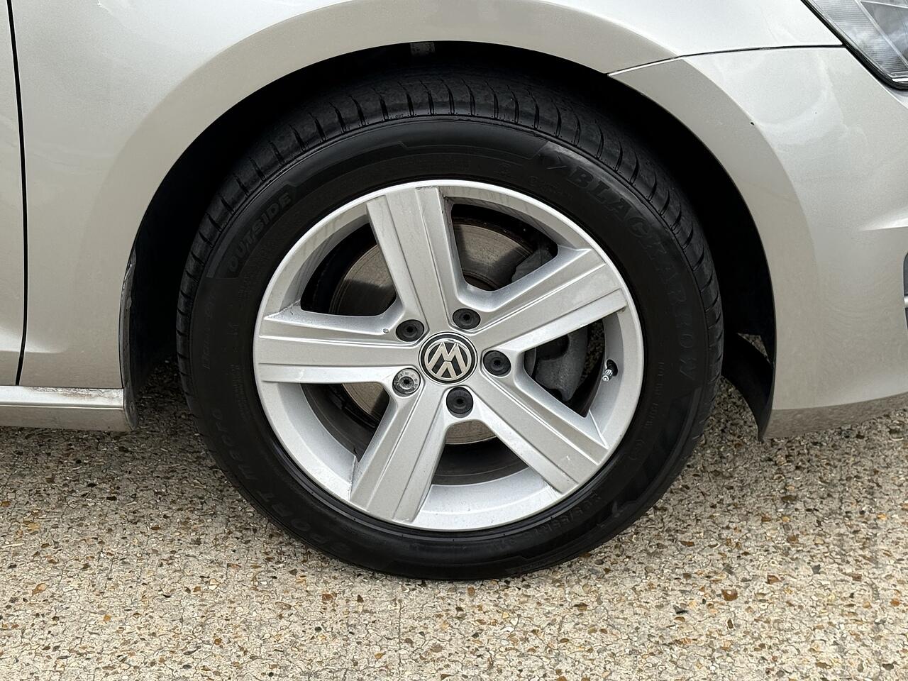 Used Volkswagen Golf 2015 for sale - 76377319: Photo 23