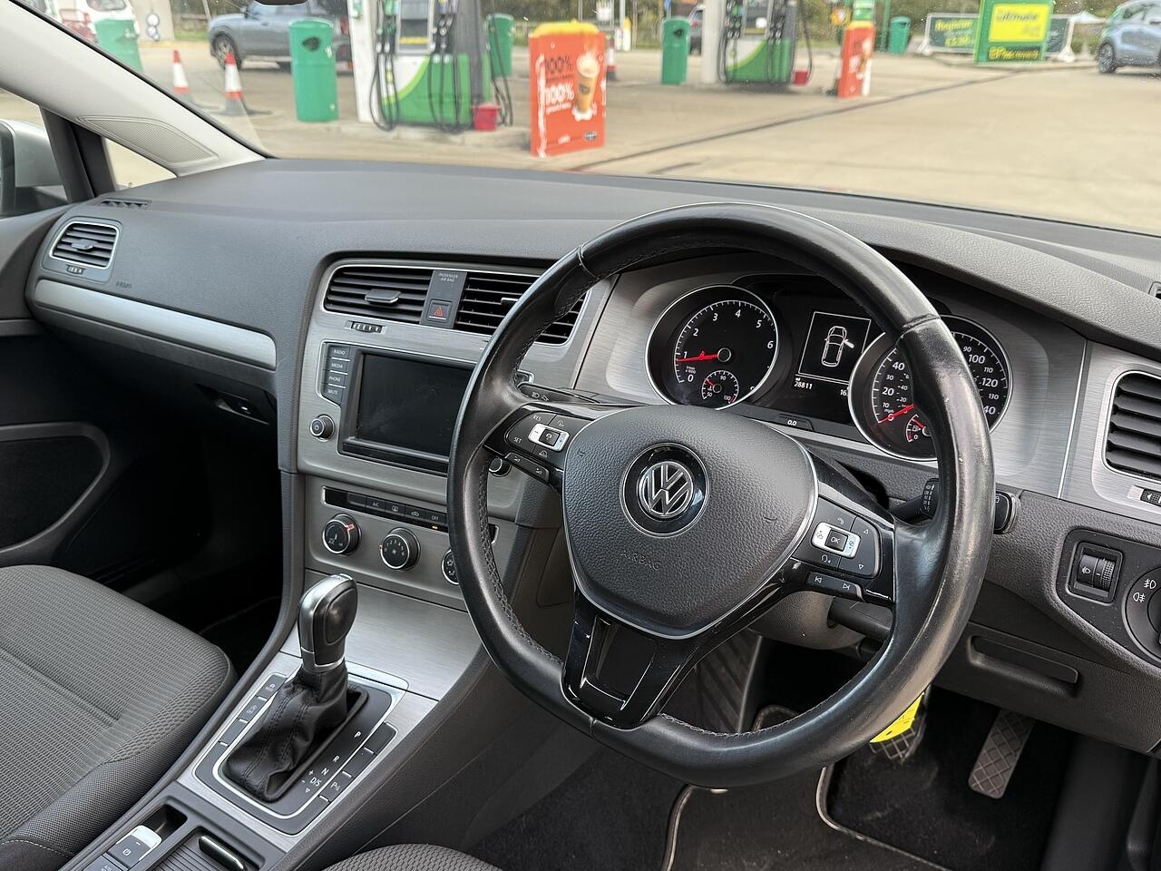 Used Volkswagen Golf 2015 for sale - 76377319: Photo 26