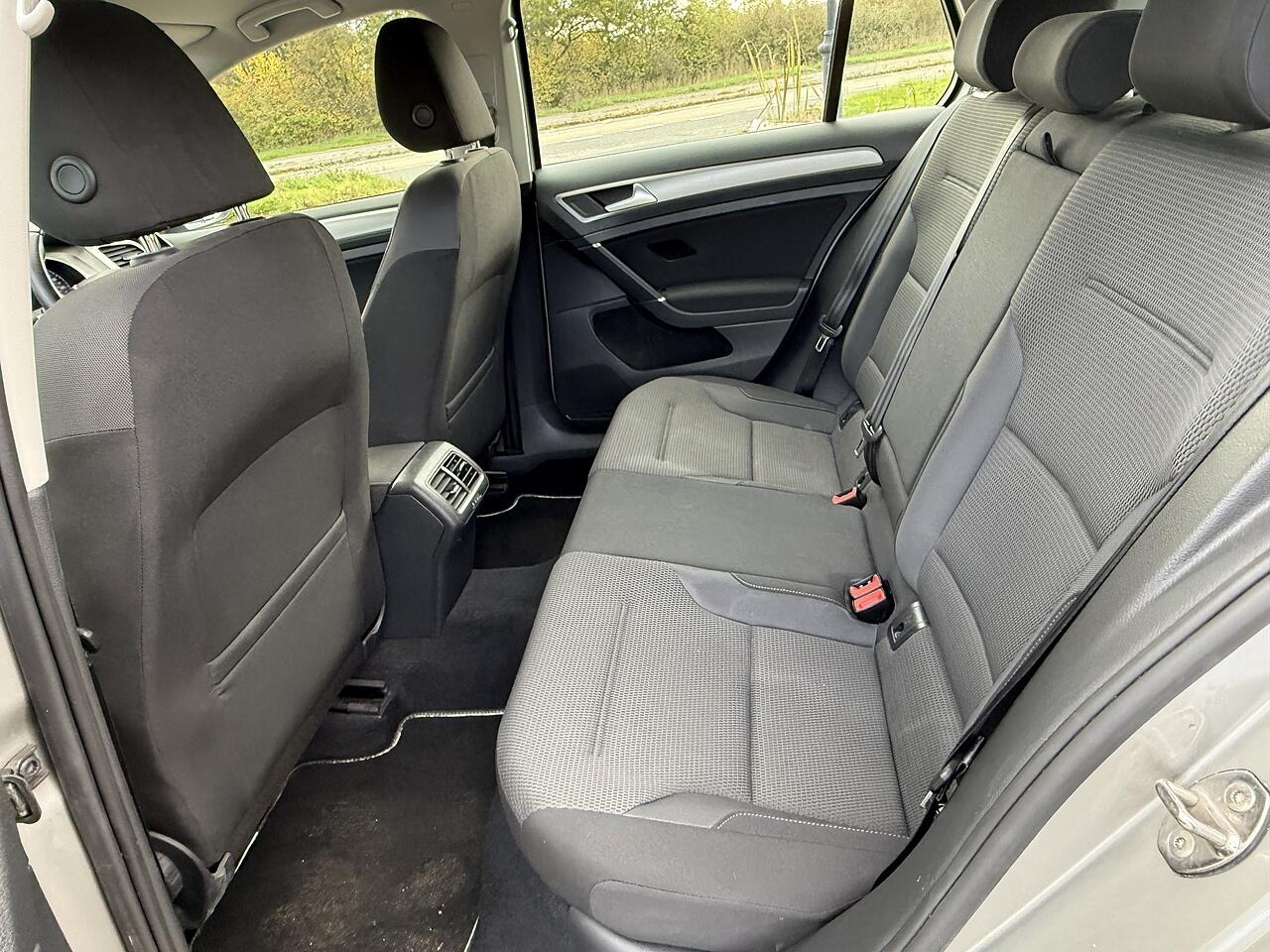 Used Volkswagen Golf 2015 for sale - 76377319: Photo 33