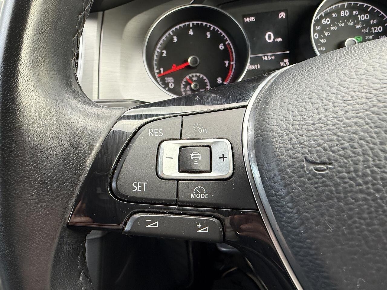 Used Volkswagen Golf 2015 for sale - 76377319: Photo 43