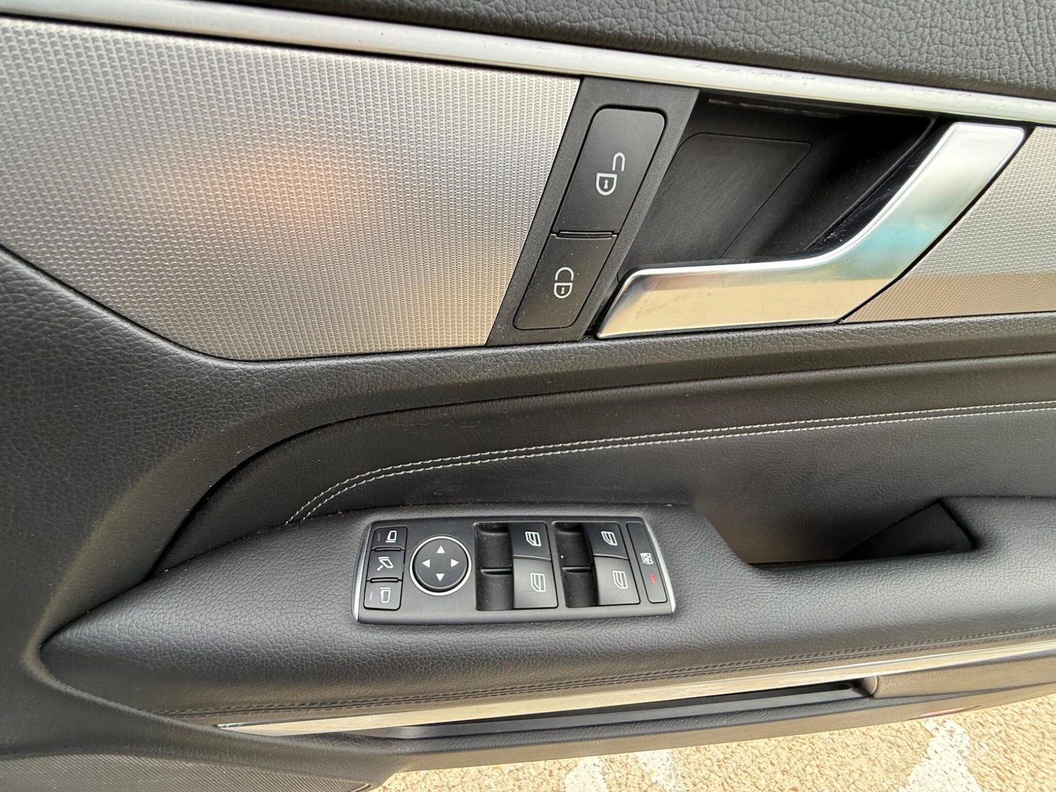 Used Mercedes-Benz E-Class 2014 for sale - 75978241: Photo 14