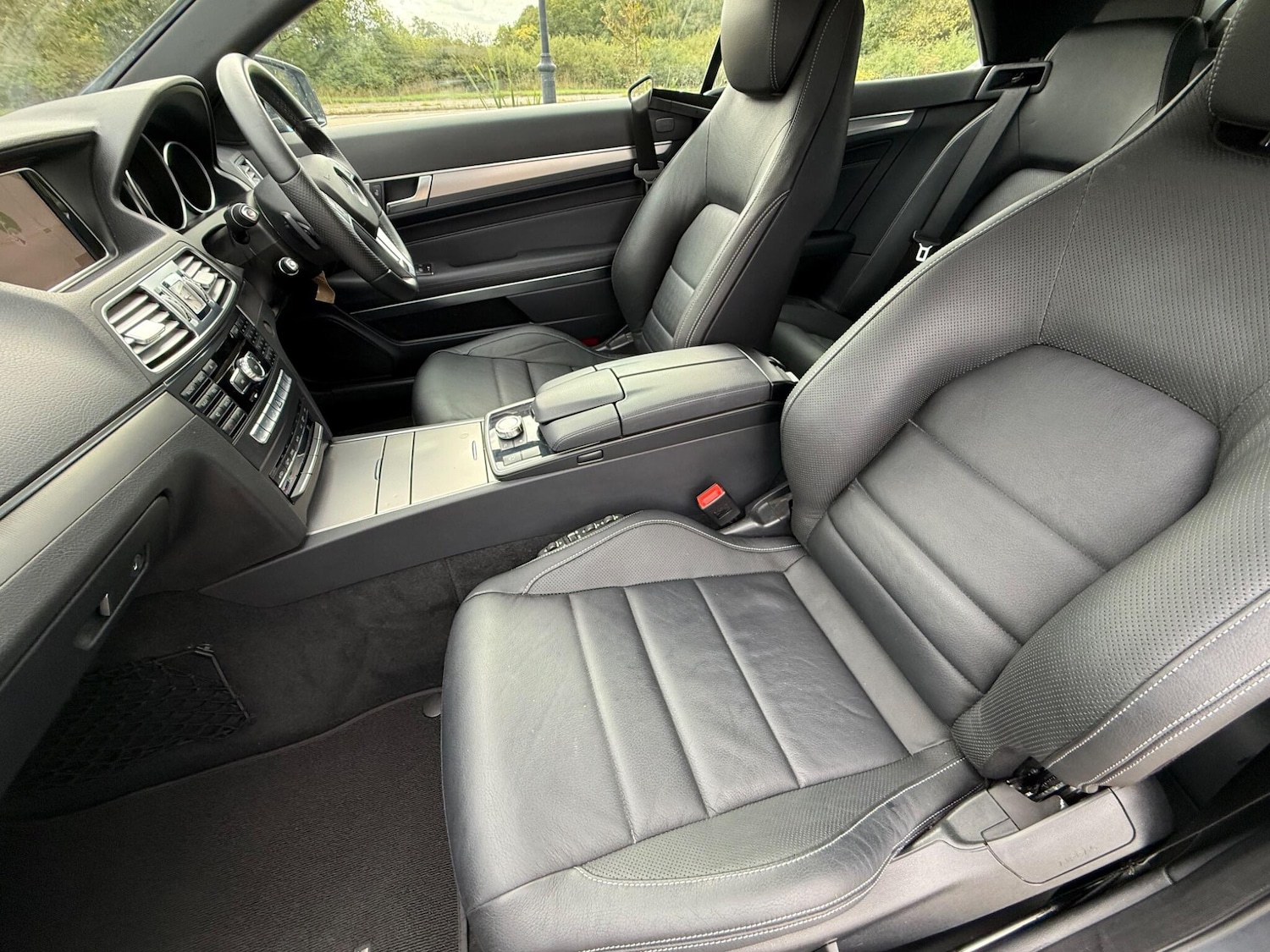 Used Mercedes-Benz E-Class 2014 for sale - 75978241: Photo 17