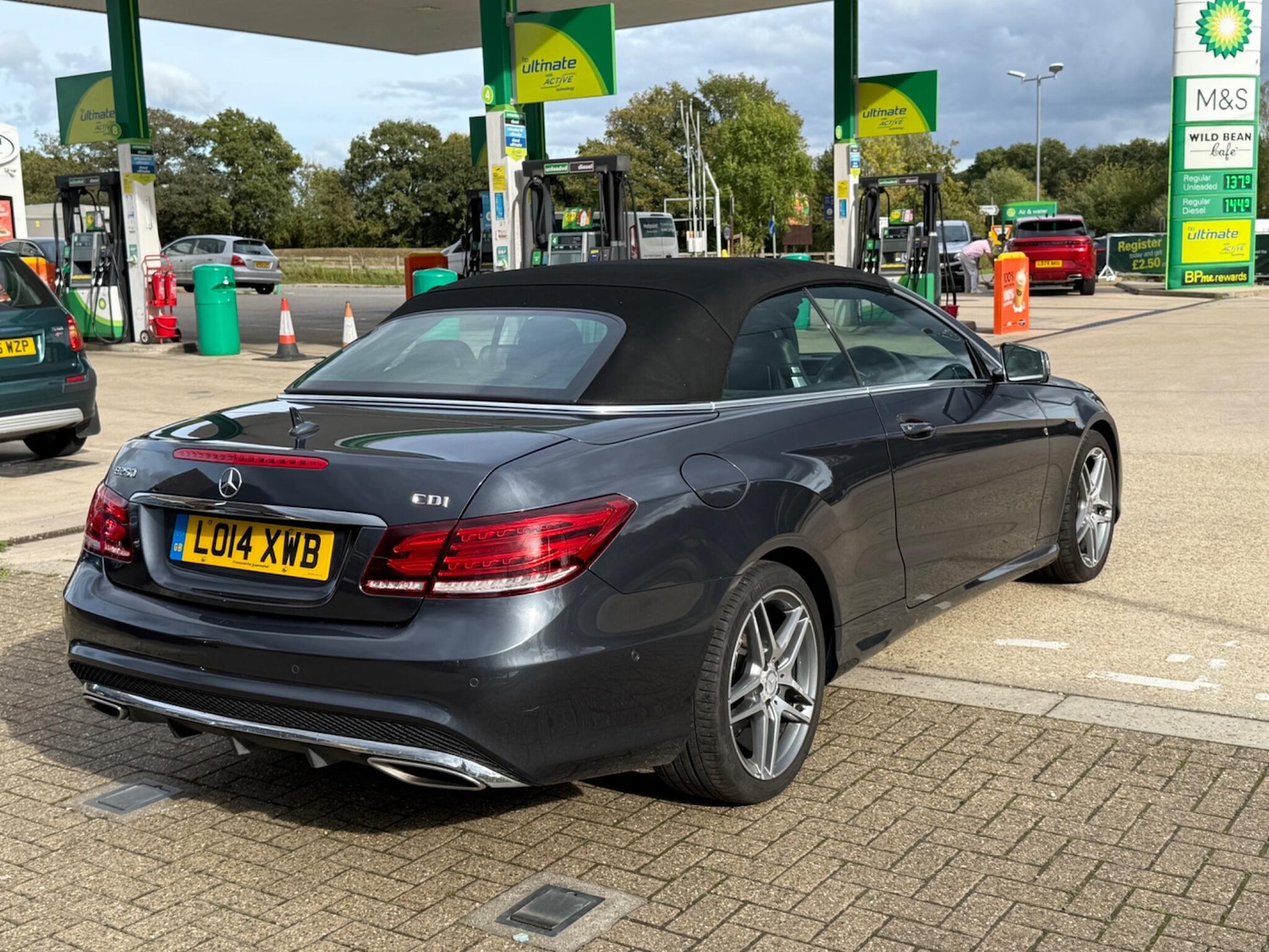 Used Mercedes-Benz E-Class 2014 for sale - 75978241: Photo 4