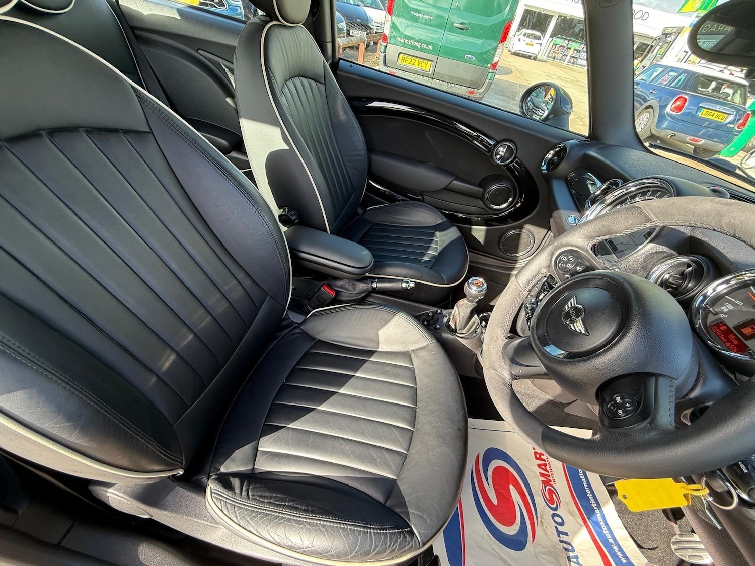Used MINI Hatch 2011 for sale - 75884214: Photo 12