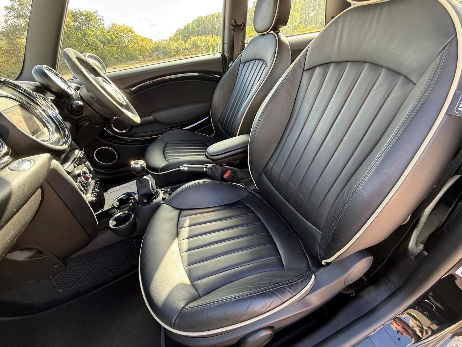 Used MINI Hatch 2011 for sale - 75884214: Photo 14