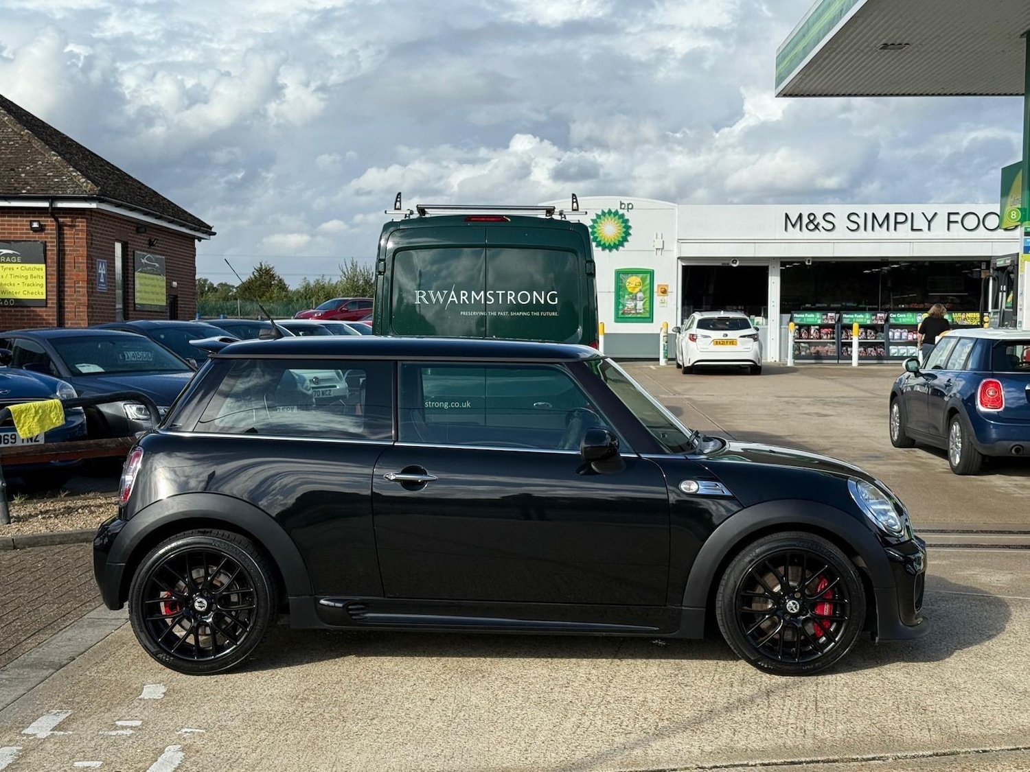 Used MINI Hatch 2011 for sale - 75884214: Photo 3