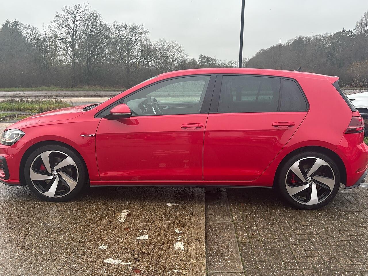 Used Volkswagen Golf 2018 for sale - 76976900: Photo 6