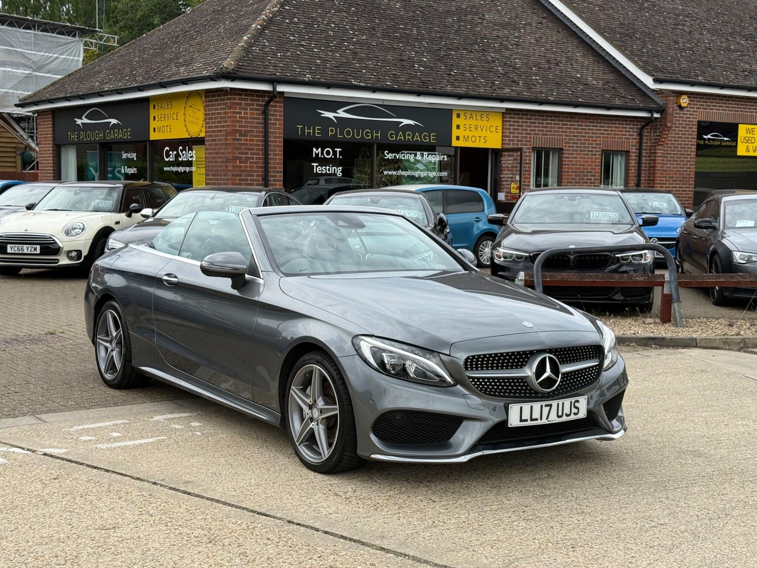 Used Mercedes-Benz C Class 2017 for sale - 76988332: Photo 11