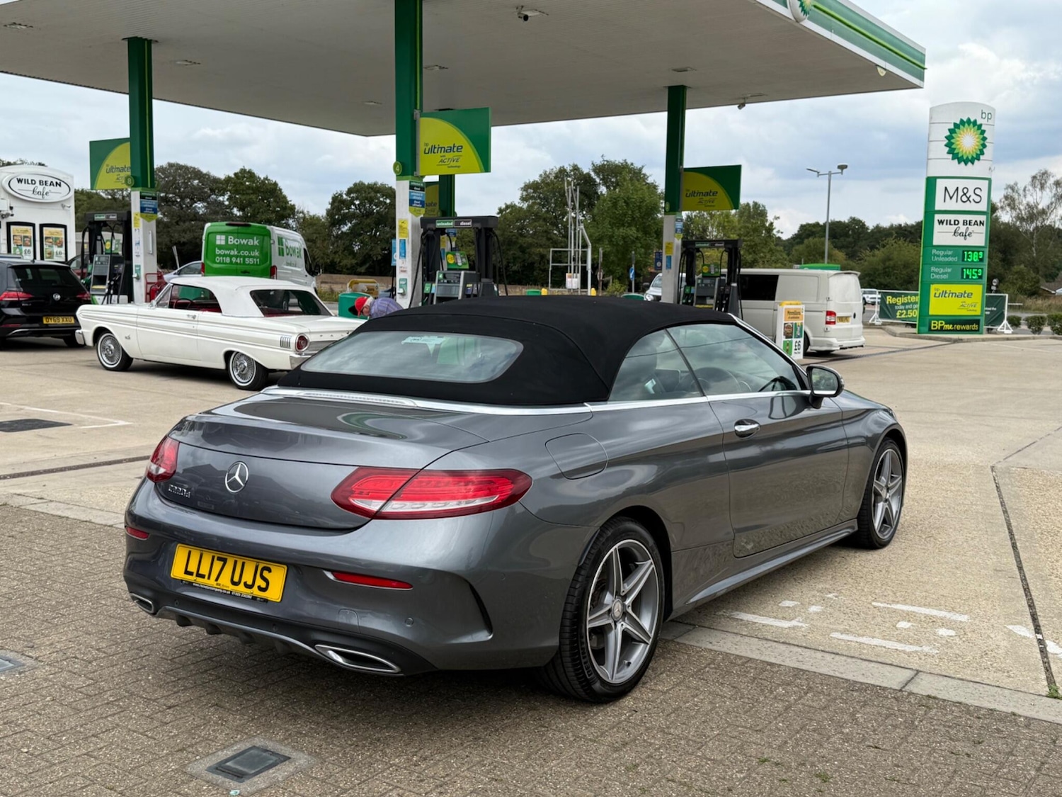 Used Mercedes-Benz C Class 2017 for sale - 76988332: Photo 4